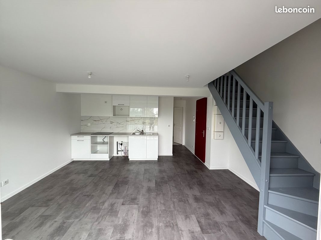 Appartement à louer, 66m², Persan
