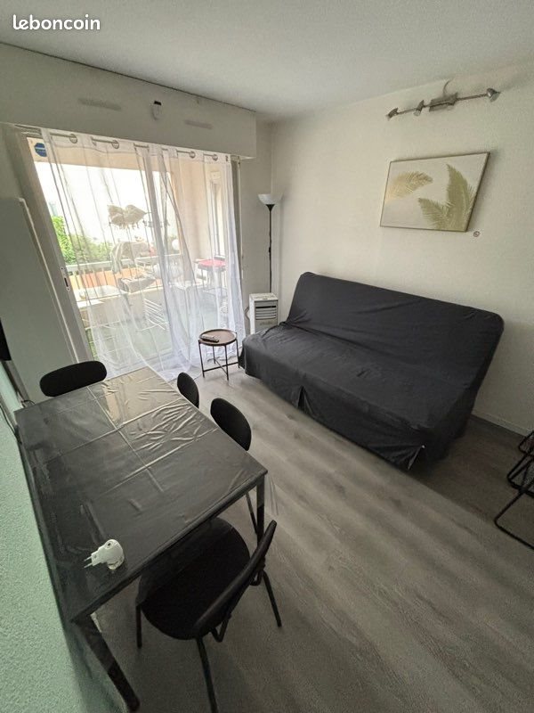 Appartement à louer, 27m², Fréjus