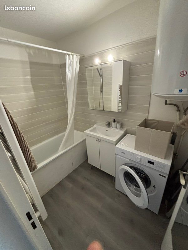 Appartement à louer, 27m², Fréjus
