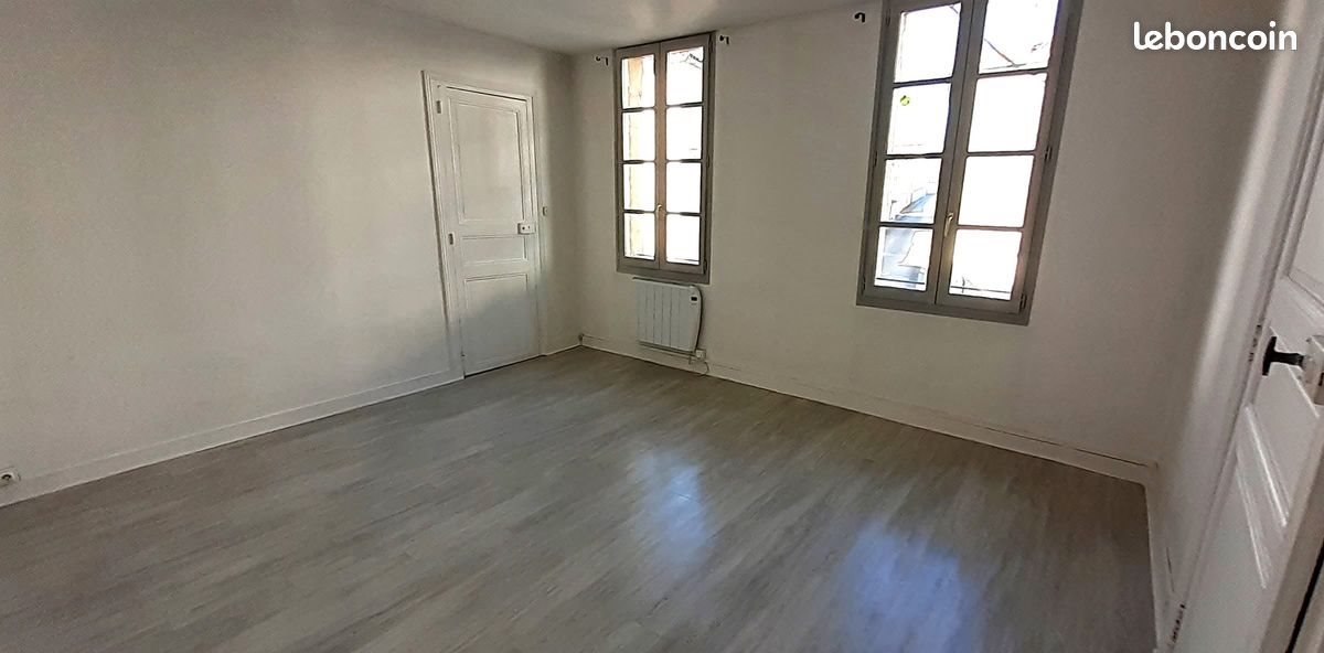 Appartement à louer, 75m², Hiersac