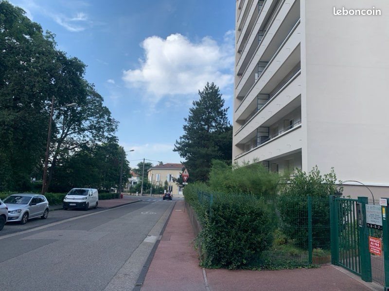 Appartement à louer, 88m², Bron