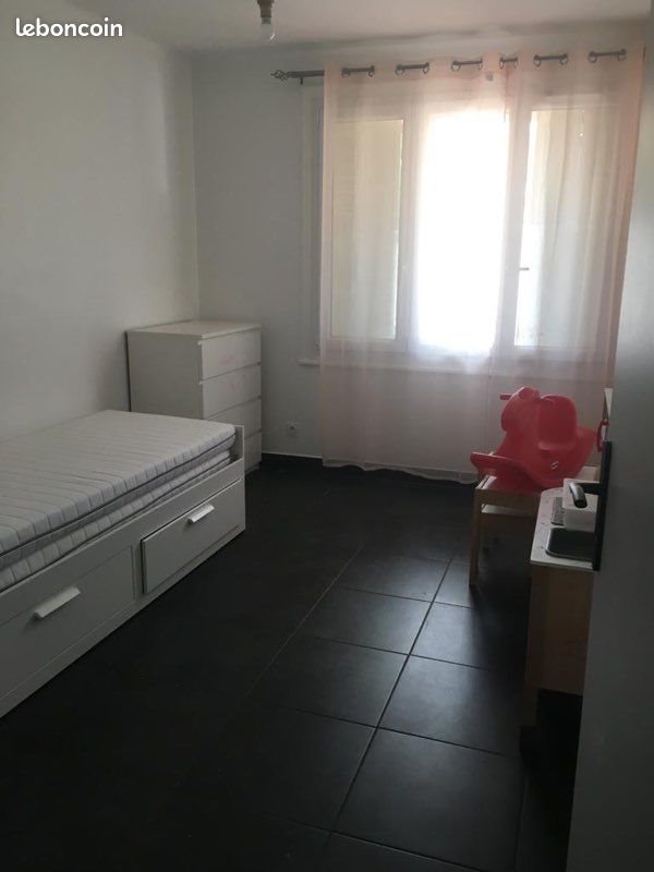 Appartement à louer, 88m², Bron