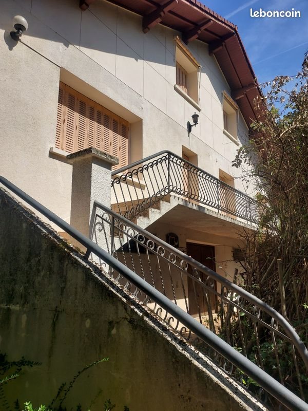 Maison à vendre, 300m², Saint-Egrève