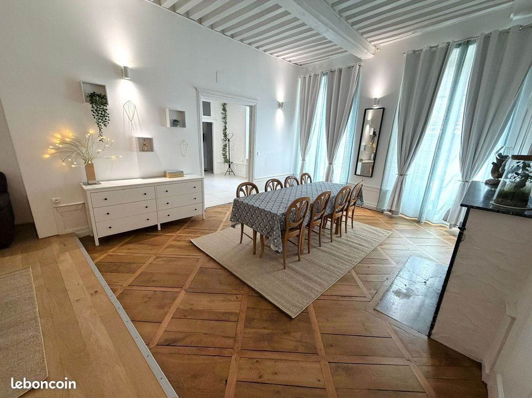 Appartement à louer, 135m², Riom