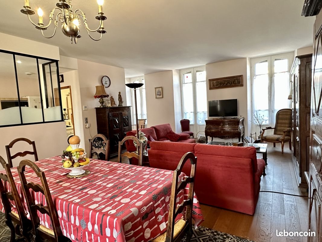 Appartement à louer, 102m², Albi