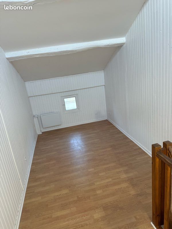 Appartement à louer, 55m², Saint-Médard-de-Guizières