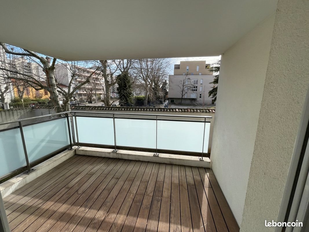 Appartement à louer, 65m², Lyon 8ème