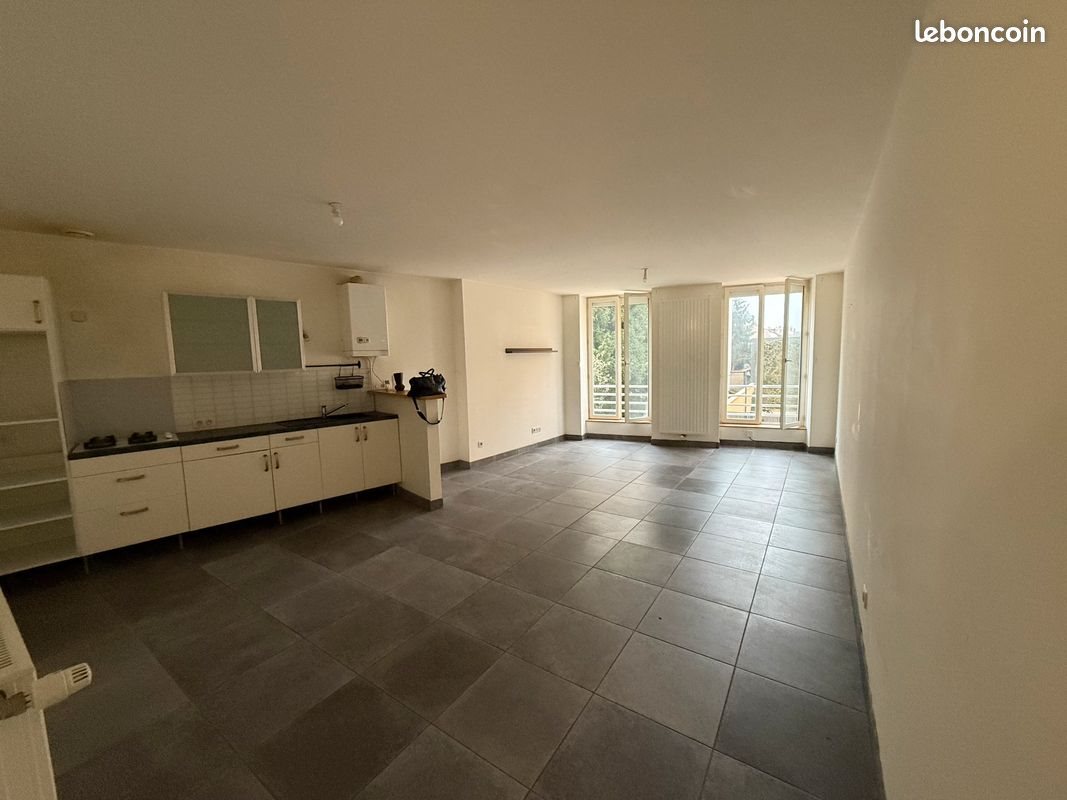 Appartement à louer, 58m², Roanne