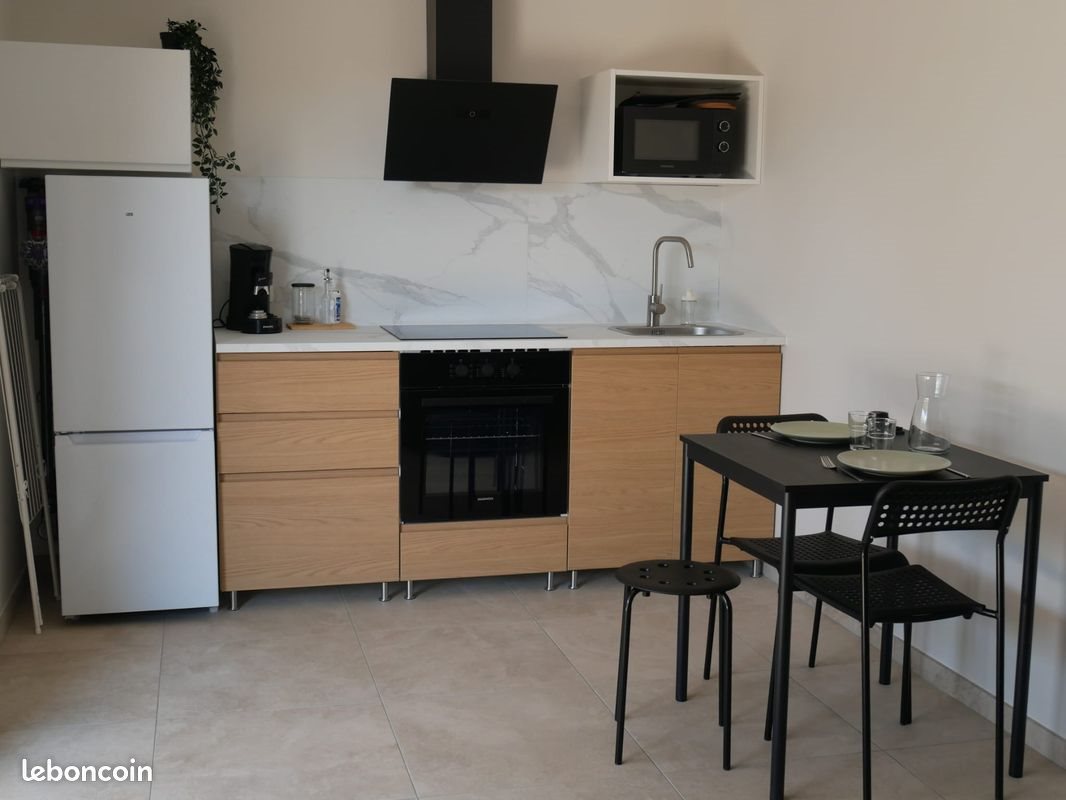 Appartement à louer, 27m², Saint-Maurice-de-Gourdans
