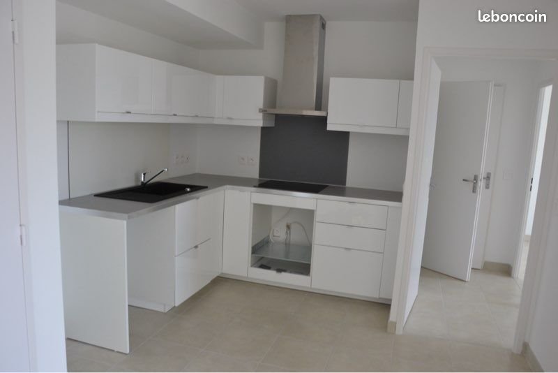 Appartement à louer, 57m², Marseille 8ème