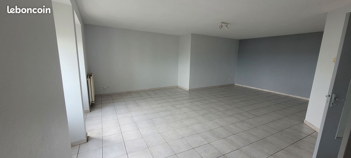 Appartement à louer, 100m², Val-de-Meuse
