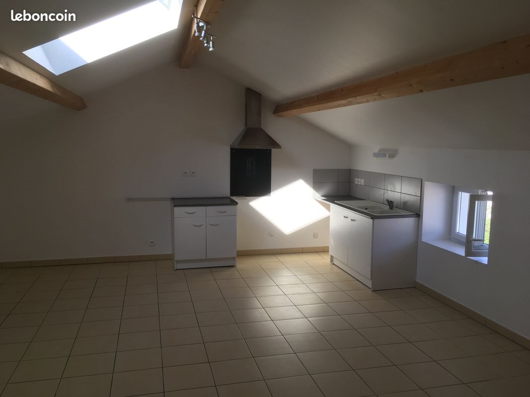 Appartement à louer, 50m², Rouillac