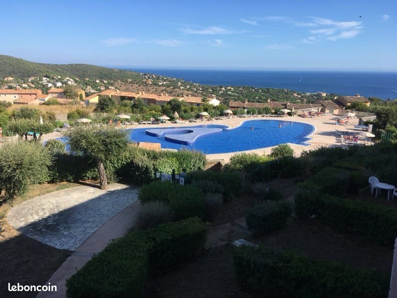 Appartement à louer, 27m², Roquebrune-sur-Argens
