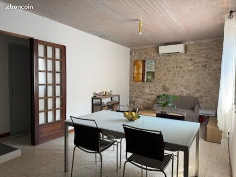Maison à louer, 70m², Saint-Chaptes