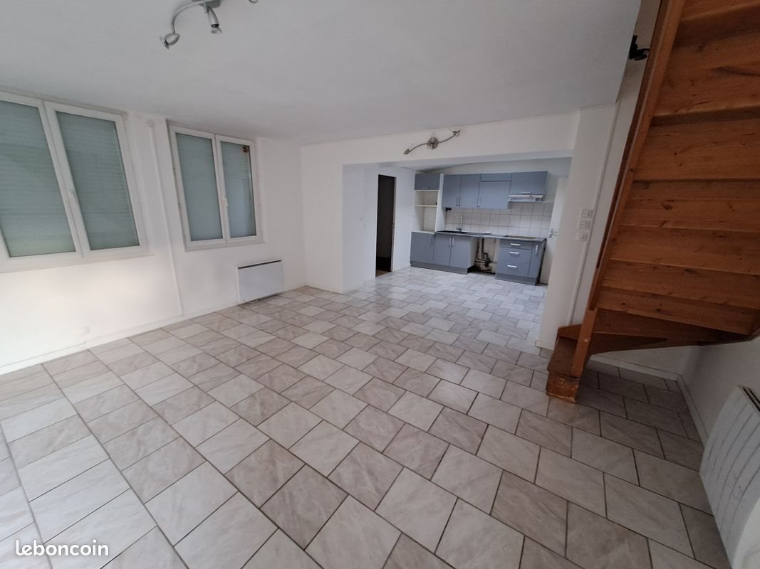 Maison à louer, 66m², Pont-Saint-Pierre
