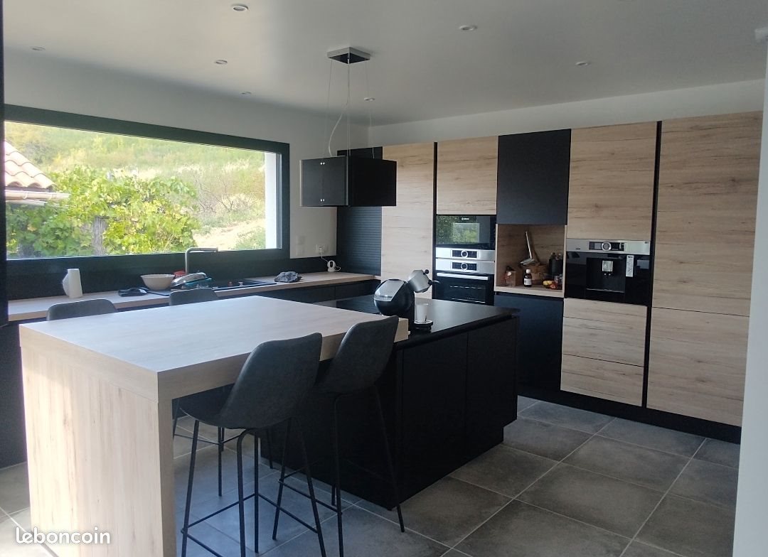 Maison à vendre, 170m², Geyssans