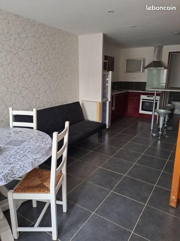 Appartement à louer, 45m², Cremeaux