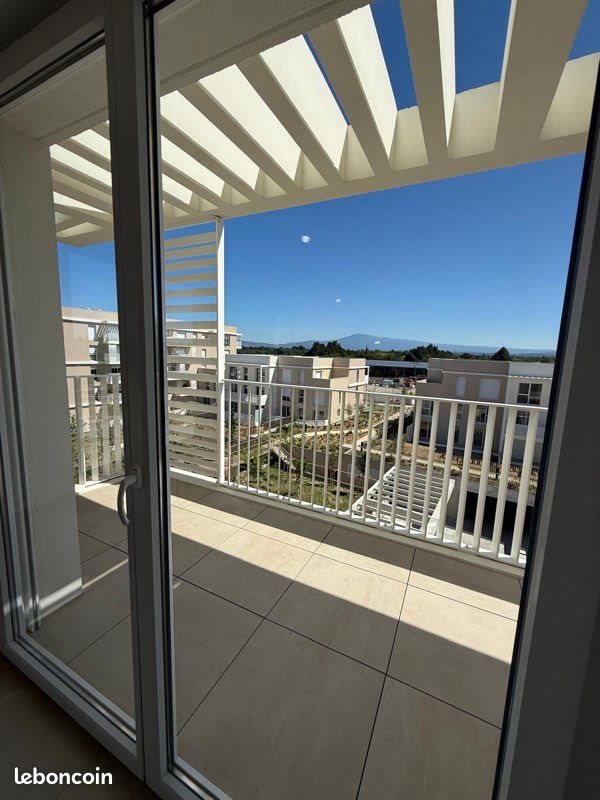 Appartement à louer, 46m², Monteux
