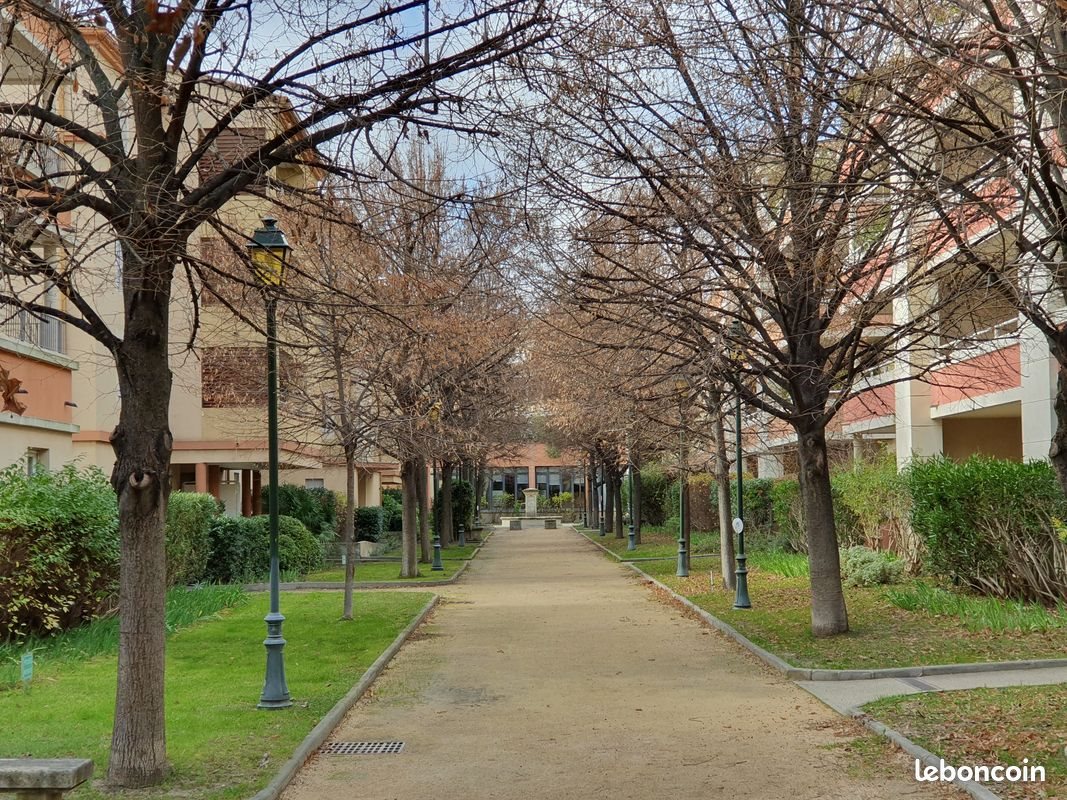 Appartement à louer, 46m², Nîmes