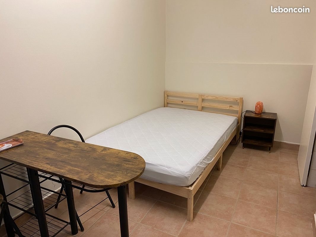 Appartement à louer, 14m², Issy-les-Moulineaux