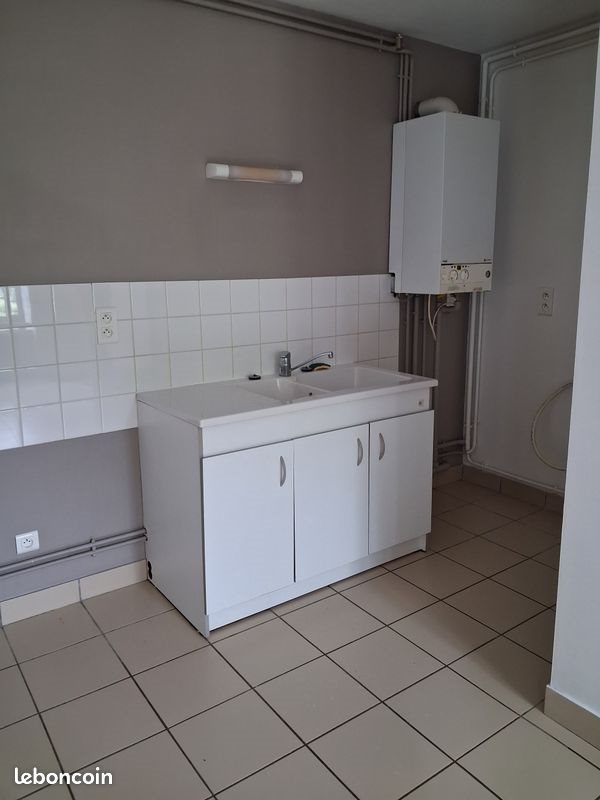 Appartement à louer, 68m², Vertolaye