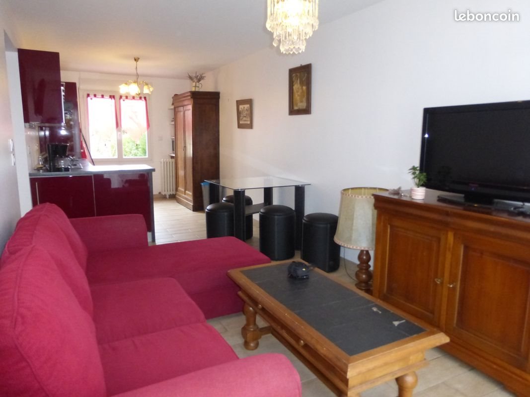 Appartement à louer, 40m², Arpajon-sur-Cère