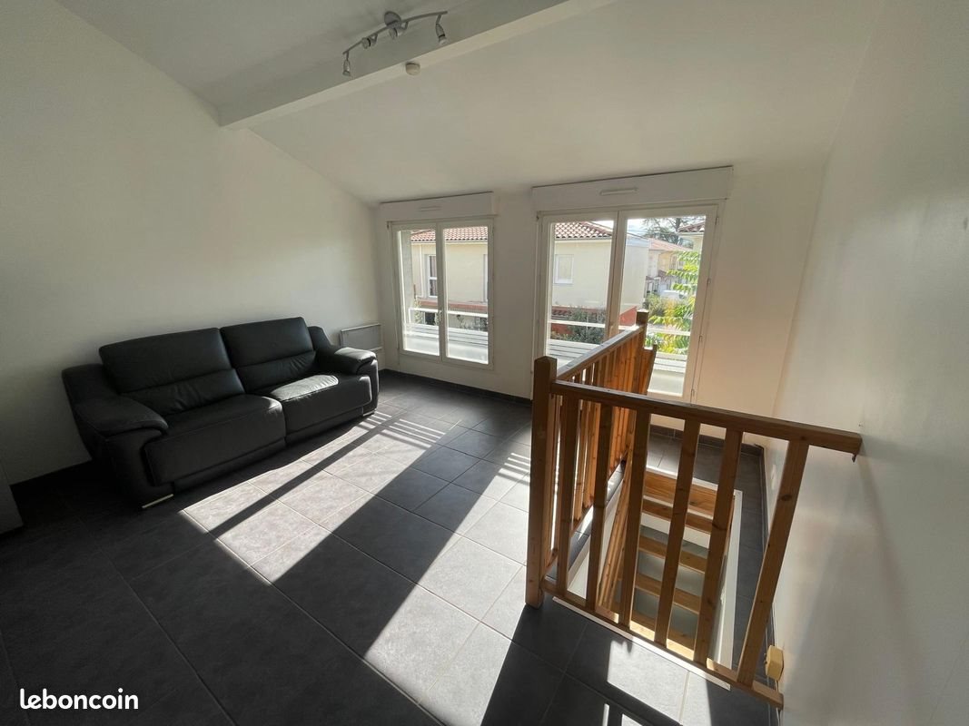 Appartement à louer, 55m², Craponne