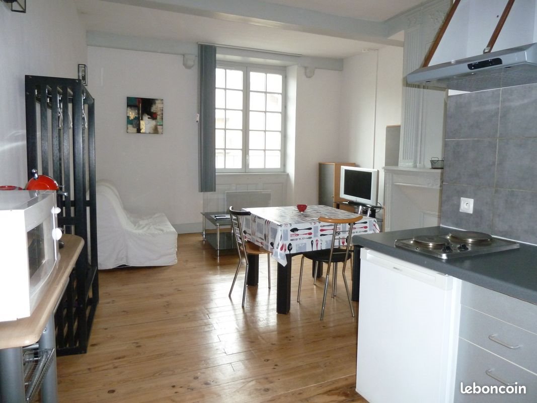 Appartement à louer, 25m², Riom