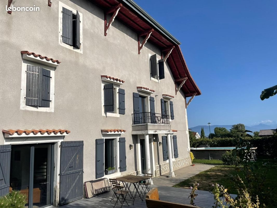 Maison à louer, 205m², Cessy
