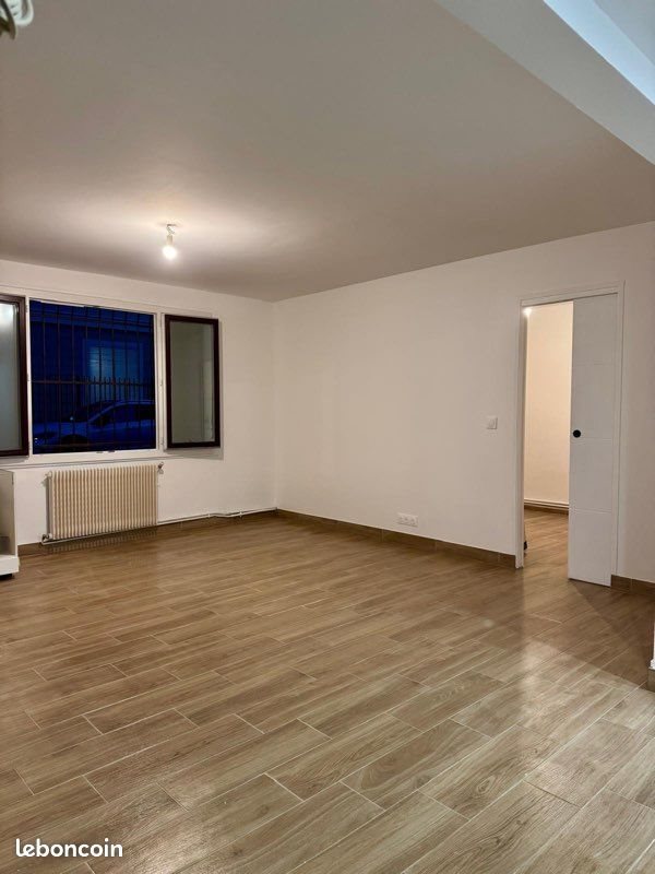 Appartement à louer, 56m², Chelles