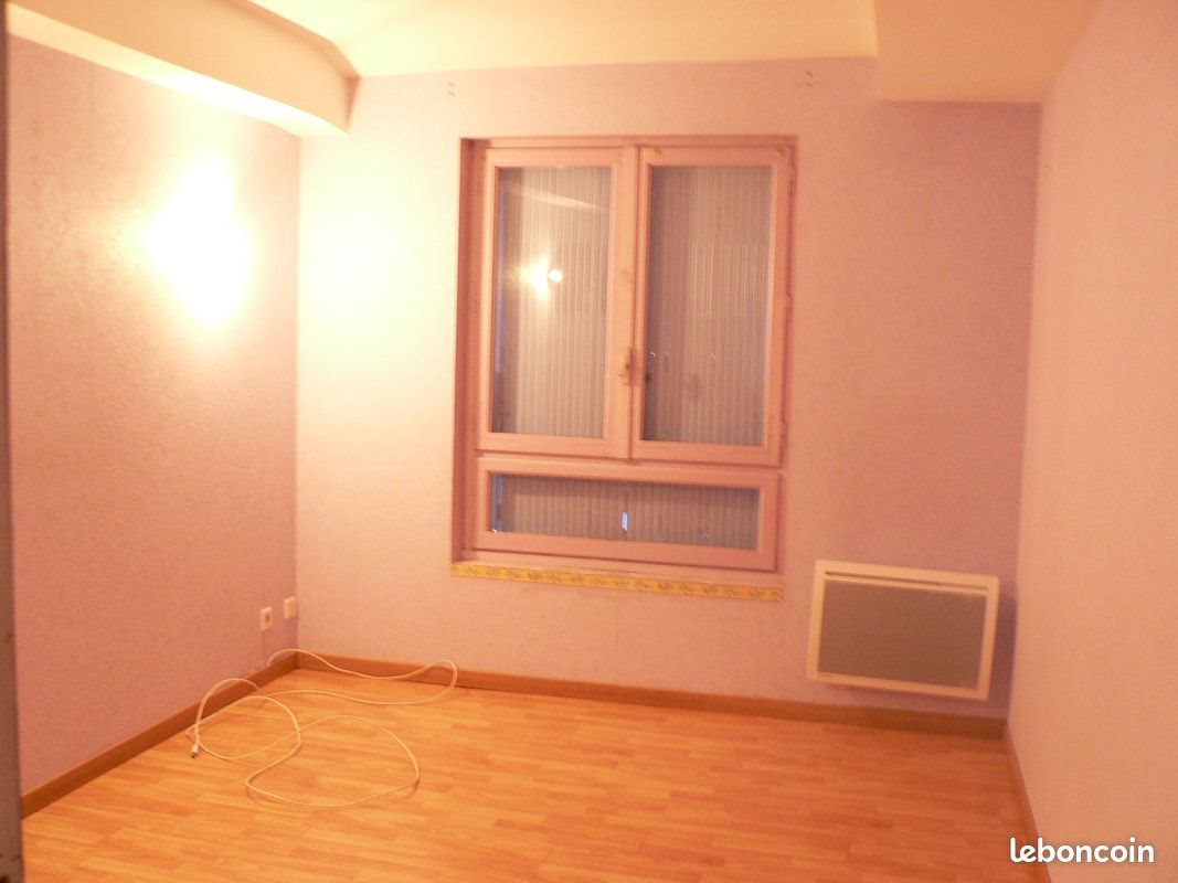 Maison à louer, 50m², Bretenoux