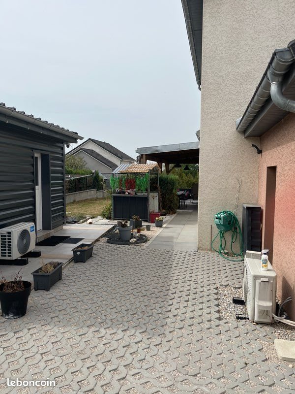 Maison à vendre, 142m², Étalans