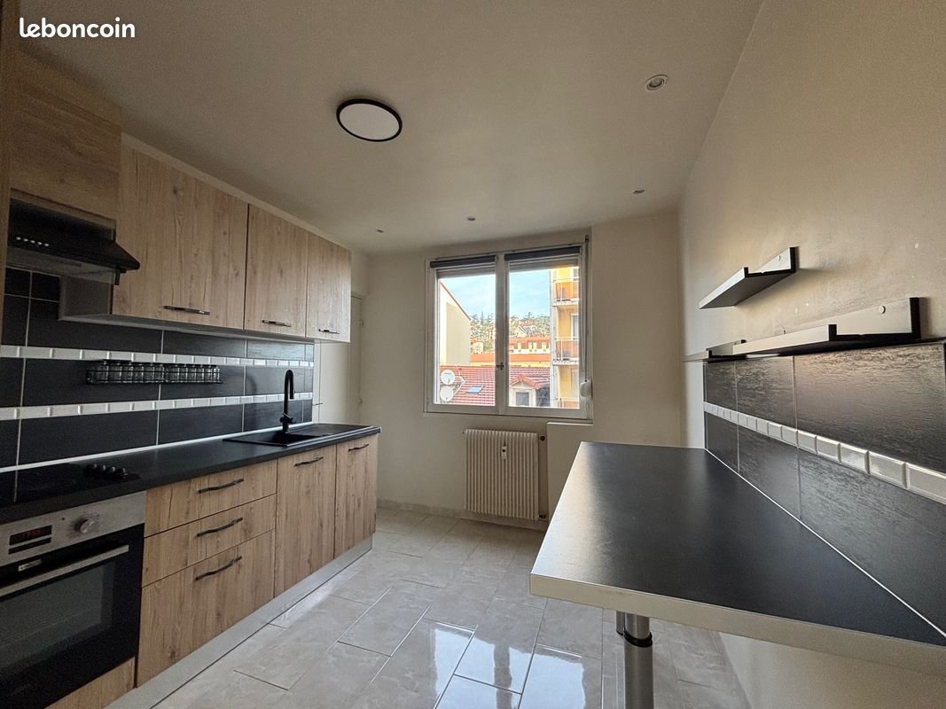 Appartement à vendre, 74m², Saint-Étienne