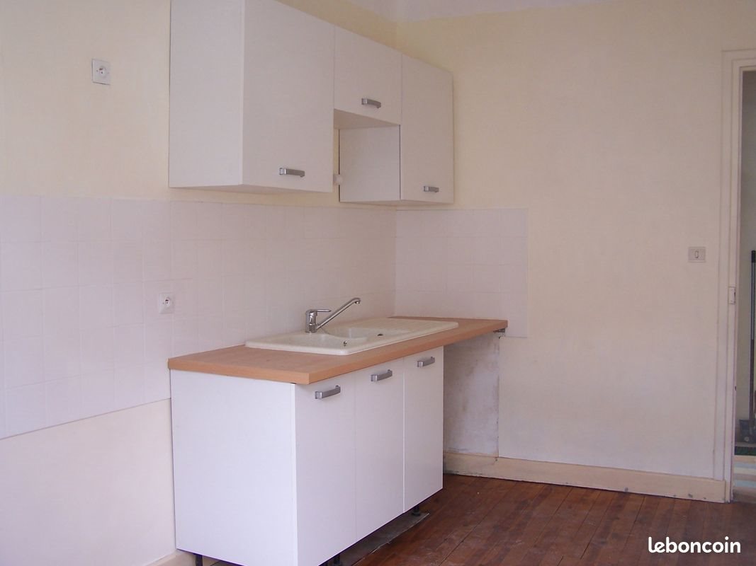 Appartement à louer, 74m², Langeac