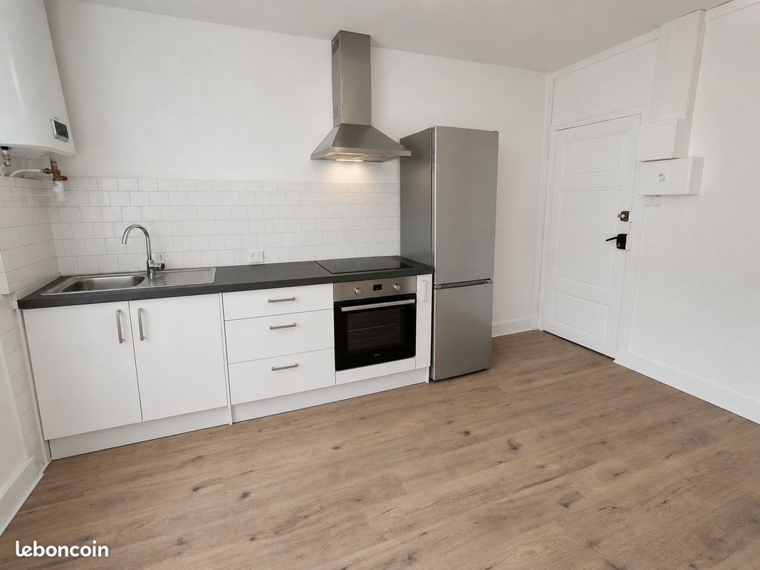 Appartement à louer, 46m², Beaujeu