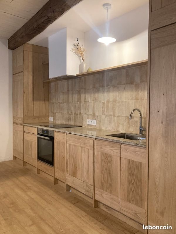Maison à louer, 79m², Florac