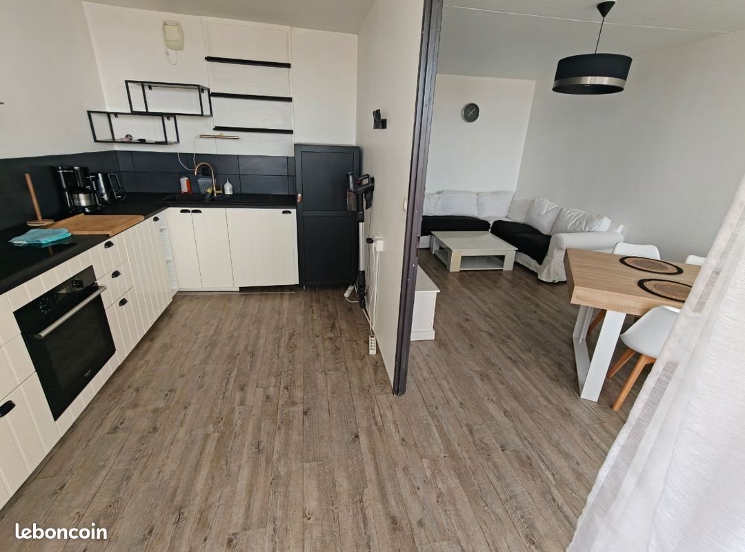Appartement à louer, 83m², Cenon
