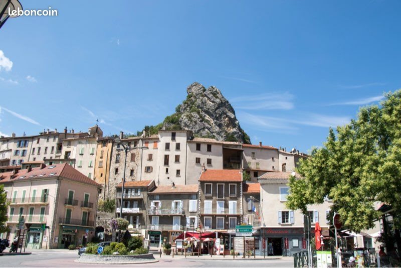 Appartement à louer, 30m², Serres