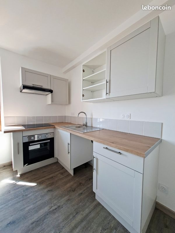 Appartement à louer, 60m², Pradelles