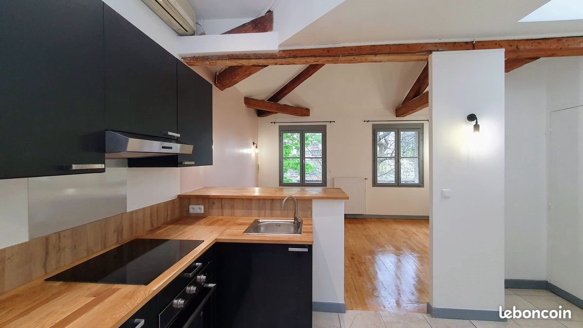 Appartement à louer, 39m², Saint-Étienne