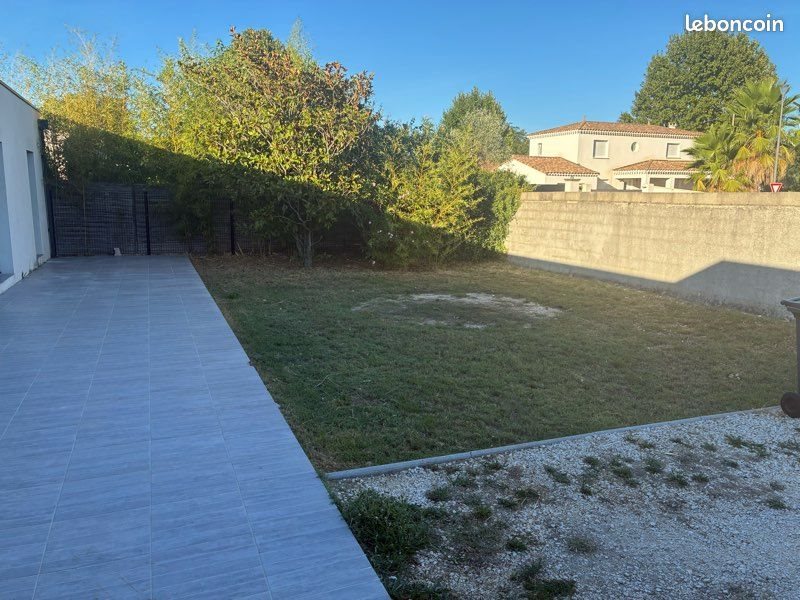 Maison à louer, 105m², Fons