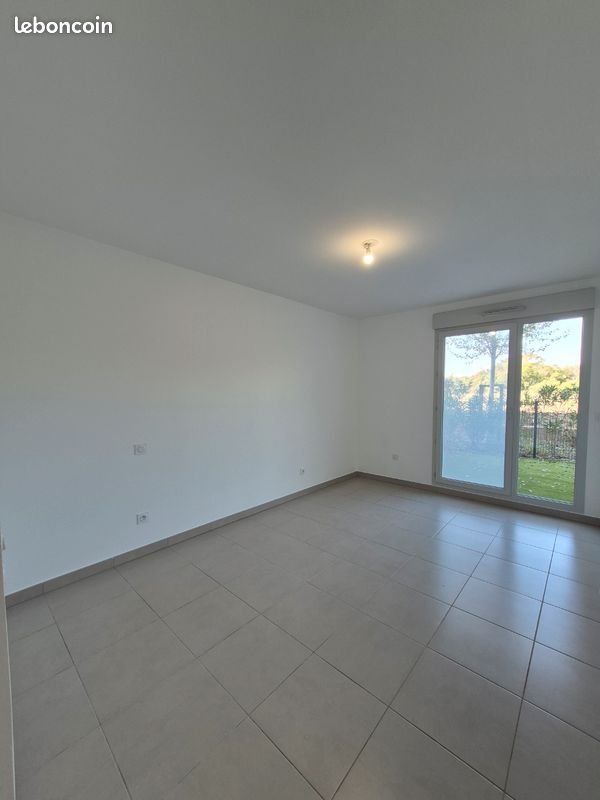 Appartement à louer, 57m², Hyères