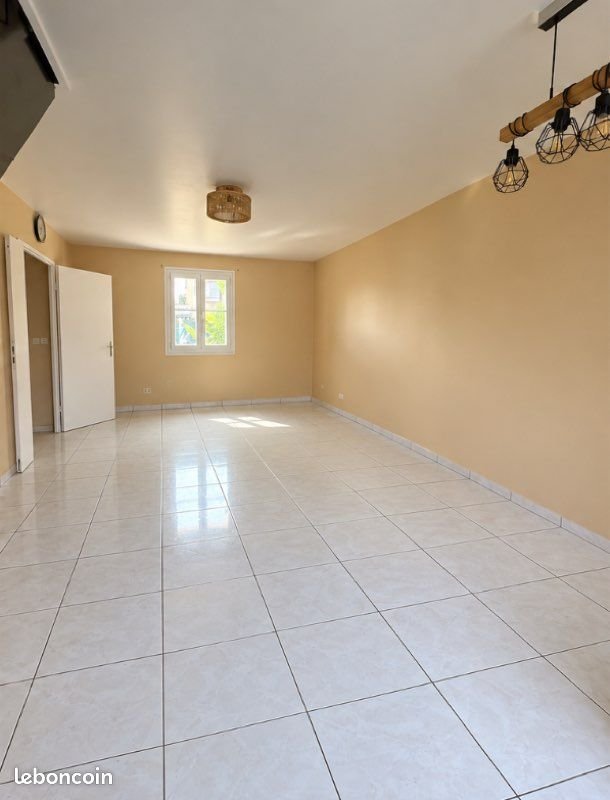 Maison à louer, 90m², Roissy-en-Brie