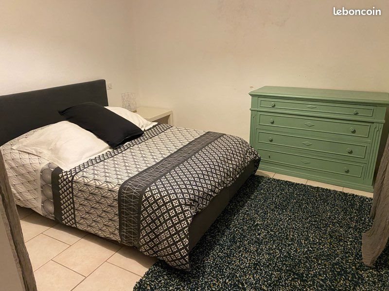 Appartement à louer, 40m², Sainte-Cécile-les-Vignes