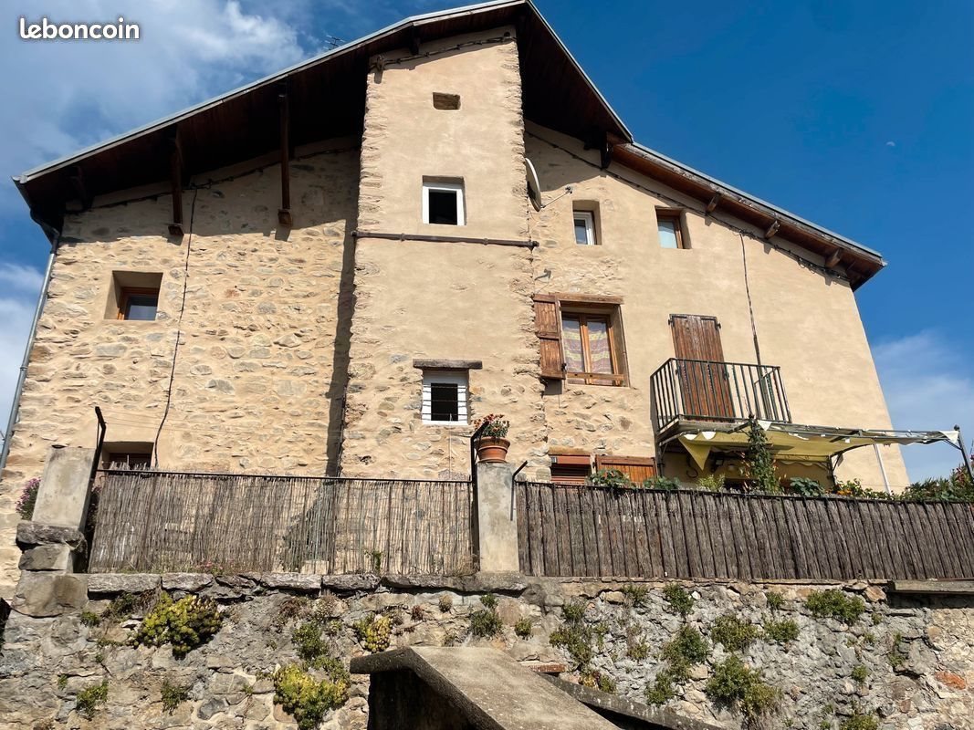 Maison à vendre, 261m², Tallard