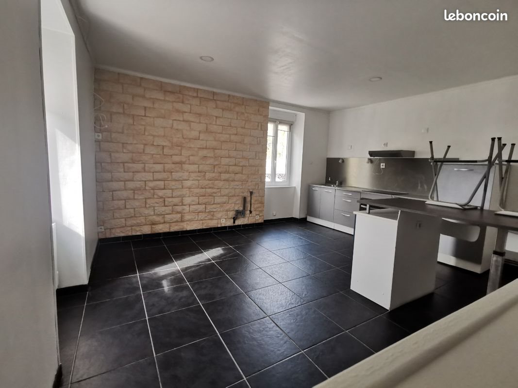 Maison à louer, 98m², Mozé-sur-Louet