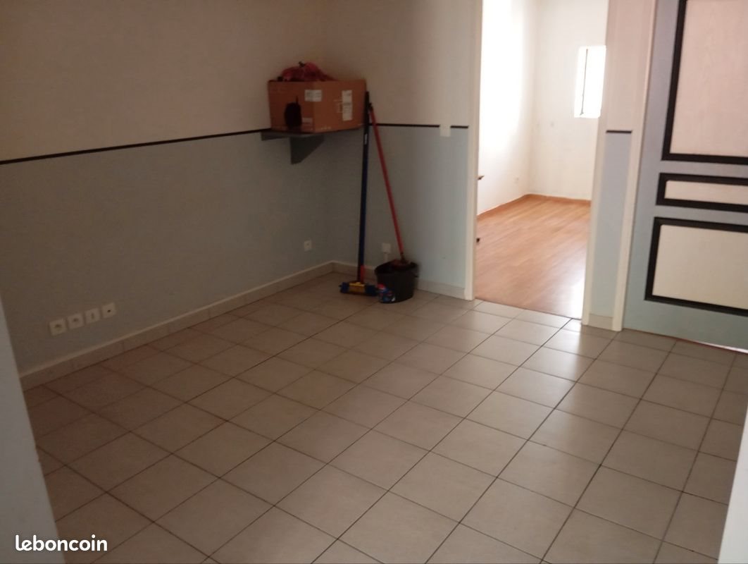 Appartement à louer, 60m², Vézelise