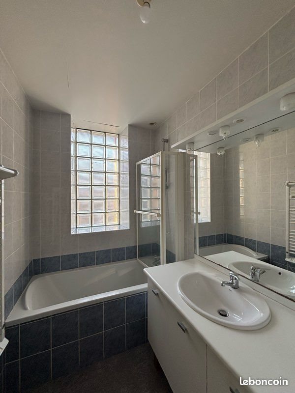 Appartement à louer, 57m², Gorron
