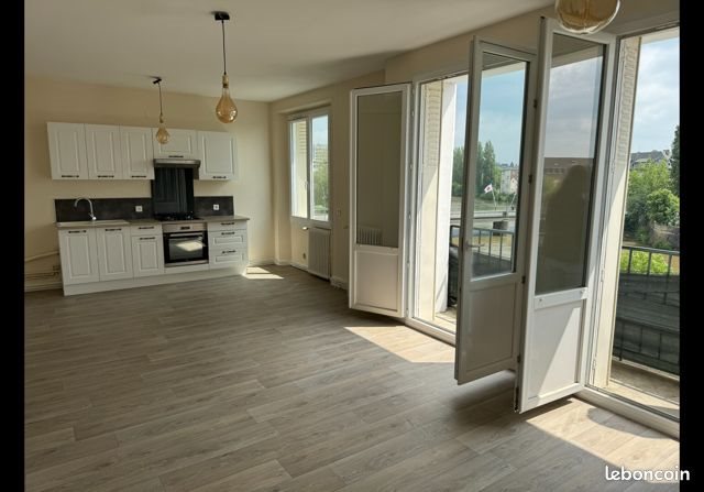 Appartement à louer, 57m², Charleville-Mézières