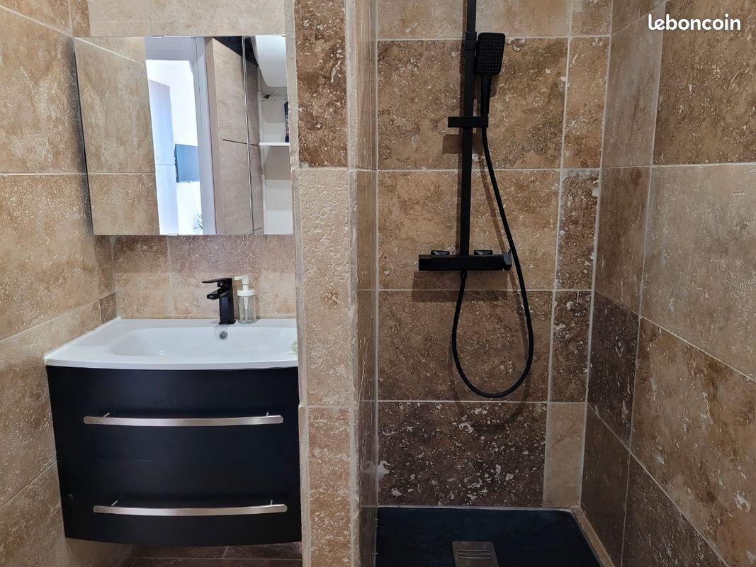 Appartement à louer, 27m², Saint-Cyr-sur-Mer